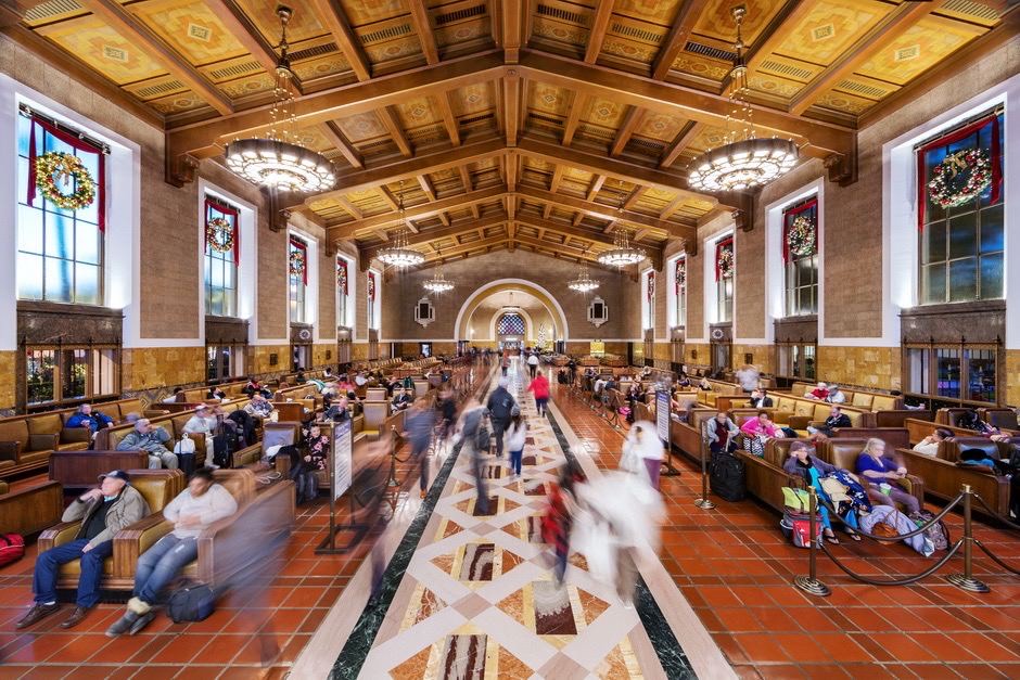 Union Station LA luggage storage Qeepl