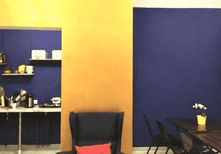 Камера хранения у Александровского сада